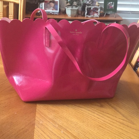 ✅SOLD✅ New Kate spade large tote bag - Picture 2 of 3